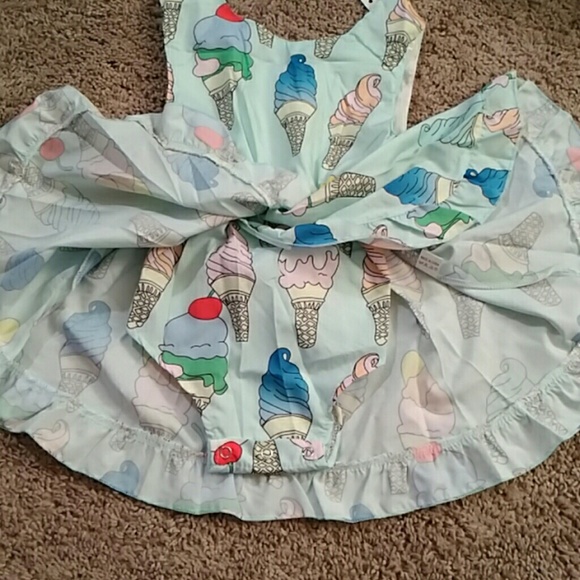 Nwt Boutique sleeveless ice cream dress - Picture 2 of 3